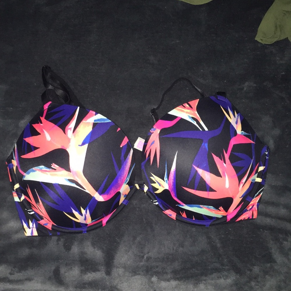 36DD PINK bra